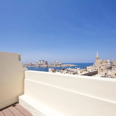 Sea View - Stylish 2br Apt. *