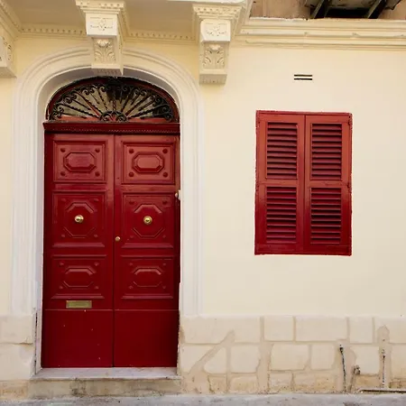 Sea View - Stylish 2br Apt. * Valletta