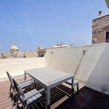 Sea View - Stylish 2br Apt. Apartment *