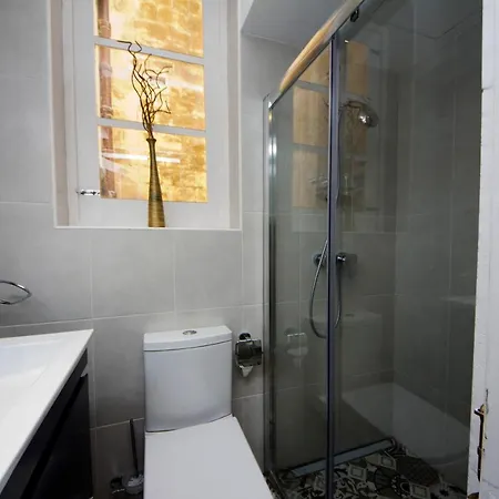 Apartment Sea View - Stylish 2br Apt.